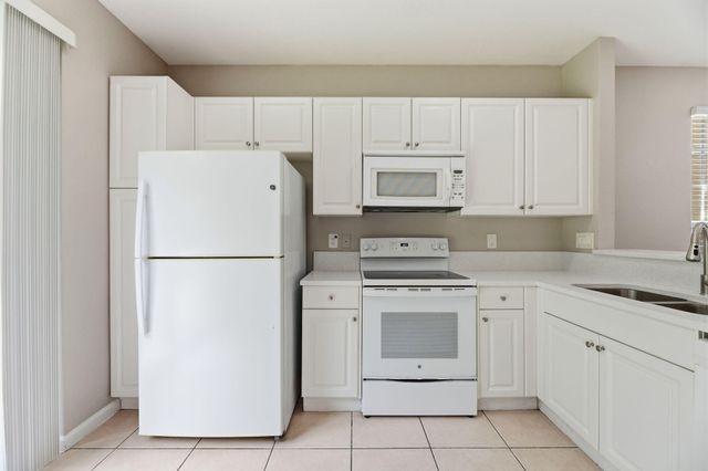 3209 NW 33rd Street, Oakland Park, FL 33309