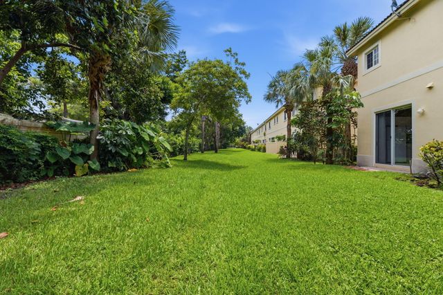 3209 NW 33rd Street, Oakland Park, FL 33309