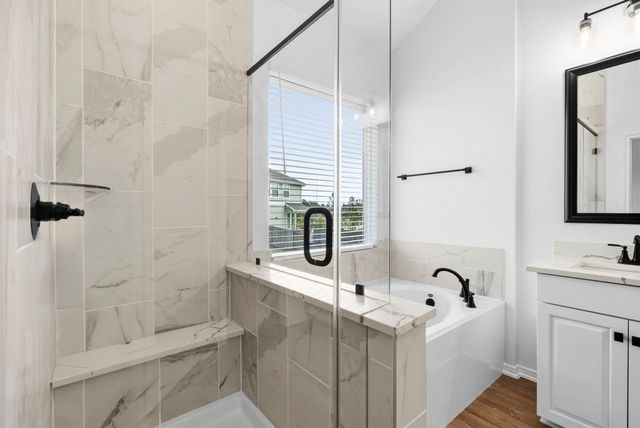 120 West Coralburst Loop, Montgomery, TX 77316