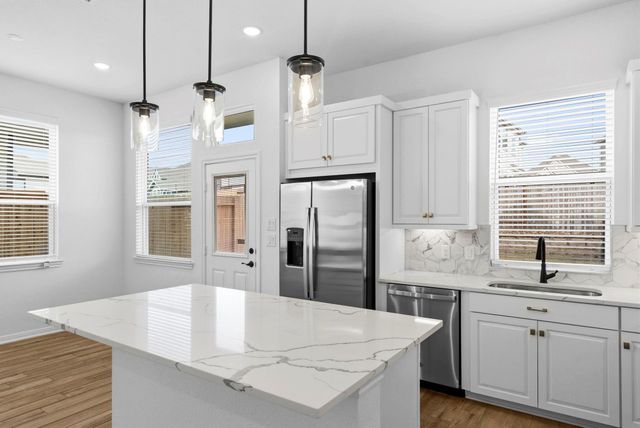 120 West Coralburst Loop, Montgomery, TX 77316