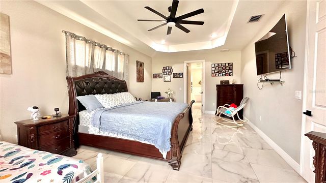 3900 21ST STREET SW, Lehigh Acres, FL 33976