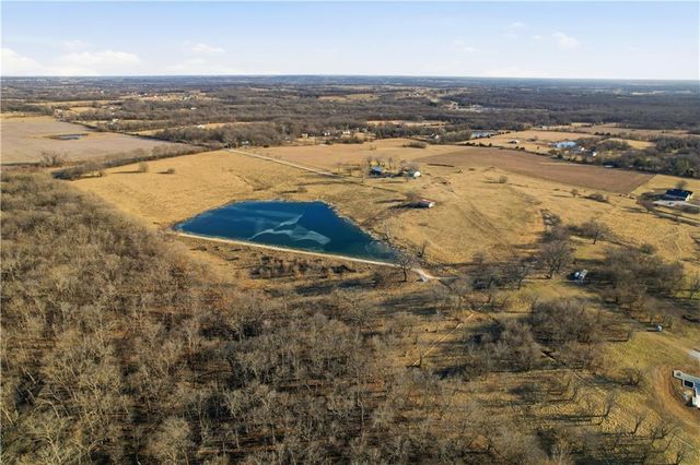 15106 S Stewart Road, Pleasant Hill, MO 64080