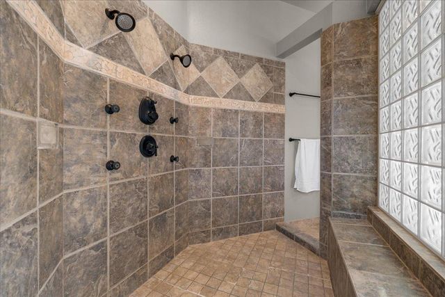 375 Colorado DR, Cedar Creek, TX 78612