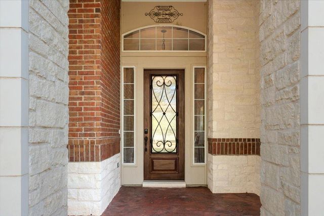 375 Colorado DR, Cedar Creek, TX 78612