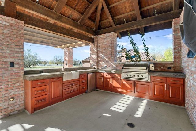 375 Colorado DR, Cedar Creek, TX 78612