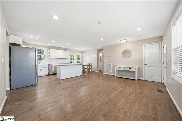 123 Monaview Circle, Greenville, SC 29617