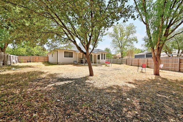610 Basil DR, Buda, TX 78610