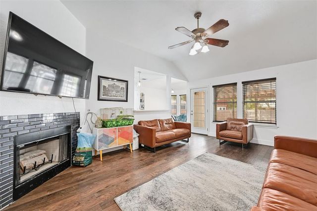 610 Basil DR, Buda, TX 78610