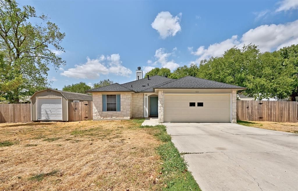 610 Basil DR, Buda, TX 78610