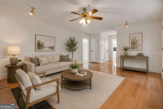467 Orchards Walk, Stone Mountain, GA 30087