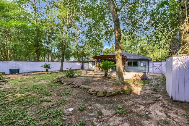 20 Tulip Hill Court, Spring, TX 77380