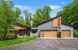 6234 Hall Street Se, Cascade Twp, MI 49546