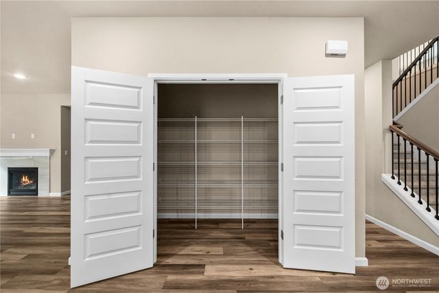 32709 Ash Avenue SE, Black Diamond, WA 98010