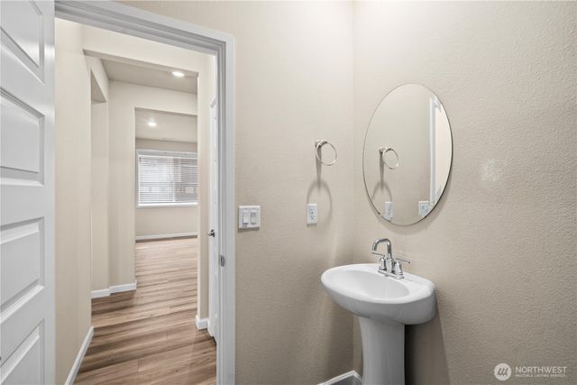 32709 Ash Avenue SE, Black Diamond, WA 98010