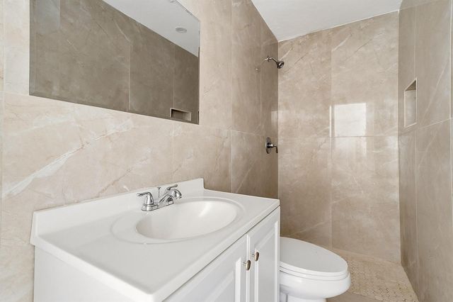 1060 SW 5th Terrace, Deerfield Beach, FL 33441