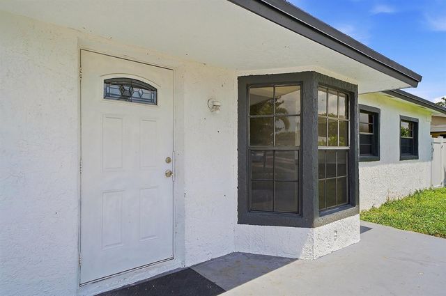 1060 SW 5th Terrace, Deerfield Beach, FL 33441