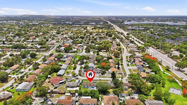 1060 SW 5th Terrace, Deerfield Beach, FL 33441