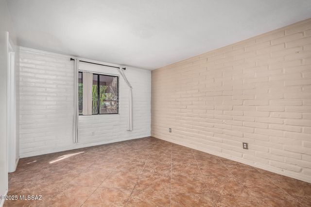 741 S Abrego Drive, Green Valley, AZ 85614