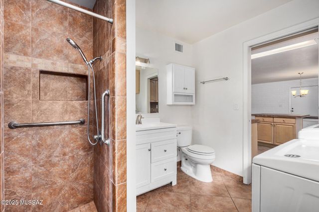 741 S Abrego Drive, Green Valley, AZ 85614