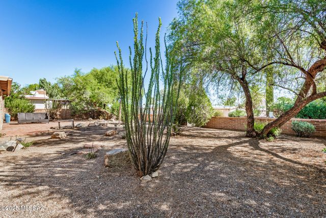 741 S Abrego Drive, Green Valley, AZ 85614
