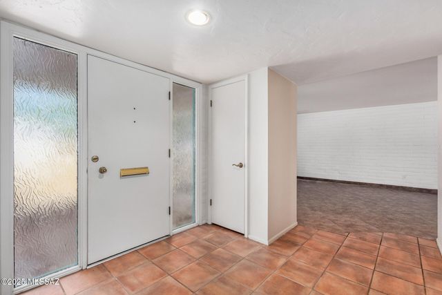 741 S Abrego Drive, Green Valley, AZ 85614