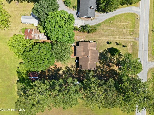 2013 Holland Road, Greenville, NC 27834