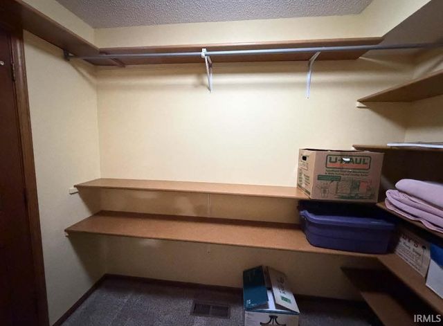 2611 Neptunes Crossing, Fort Wayne, IN 46815