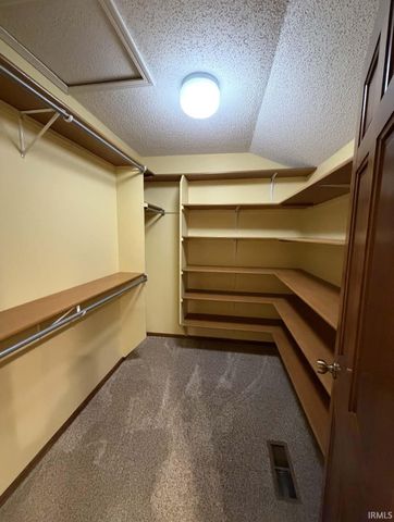 2611 Neptunes Crossing, Fort Wayne, IN 46815