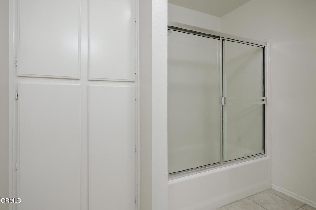 Image 14 of property listing at 2913 Antonio Drive 306, Camarillo, CA 93010