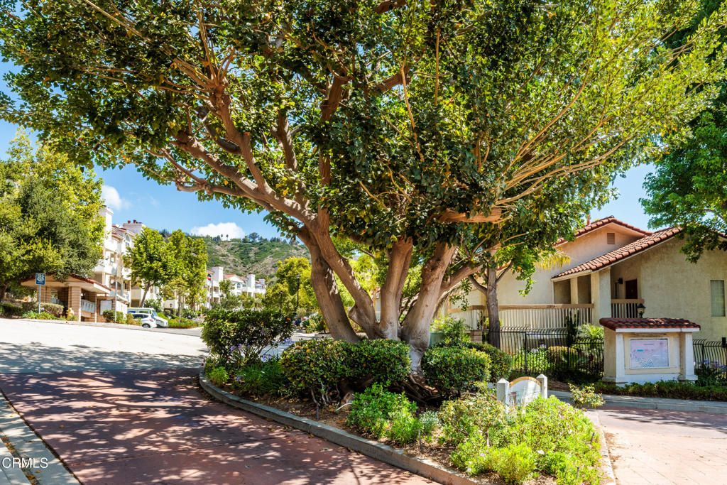 Image 22 of property listing at 2913 Antonio Drive 306, Camarillo, CA 93010