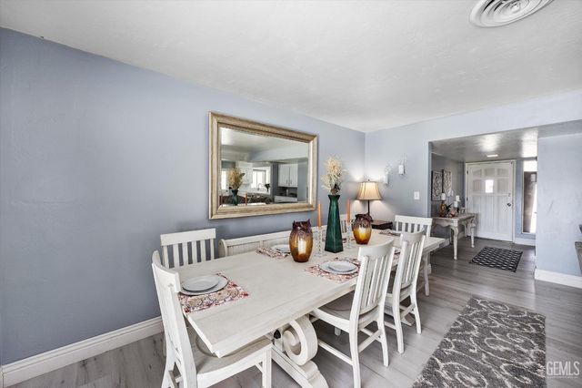 2105 Jason Street, Bakersfield, CA 93312