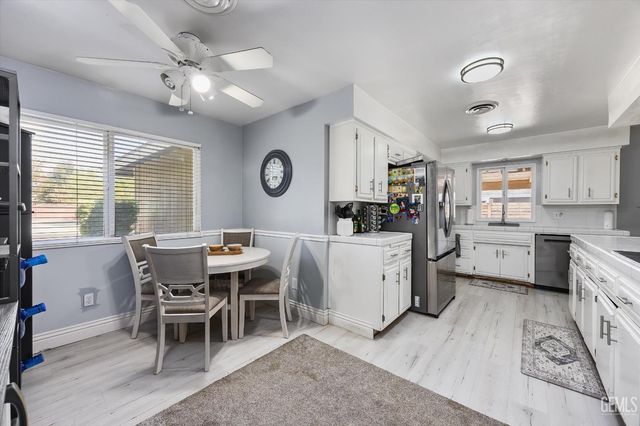 2105 Jason Street, Bakersfield, CA 93312