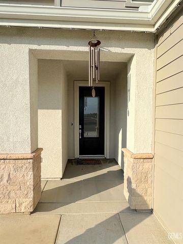 6622 Walkers Glen Lane, Bakersfield, CA 93313