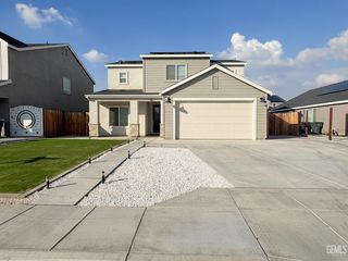 6622 Walkers Glen Lane, Bakersfield, CA 93313