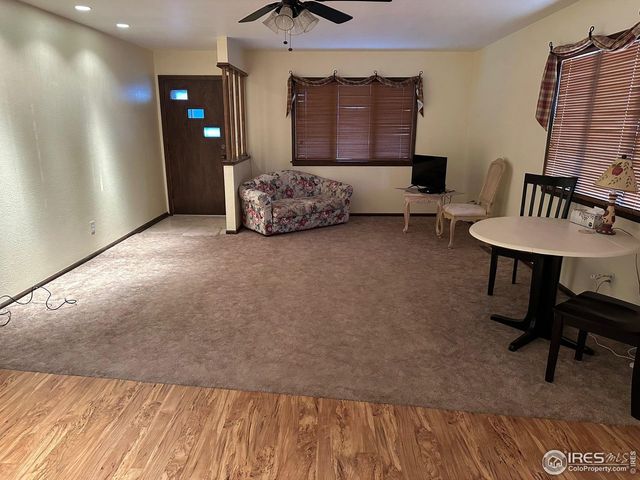 420 W 6th St, Julesburg, CO 80737