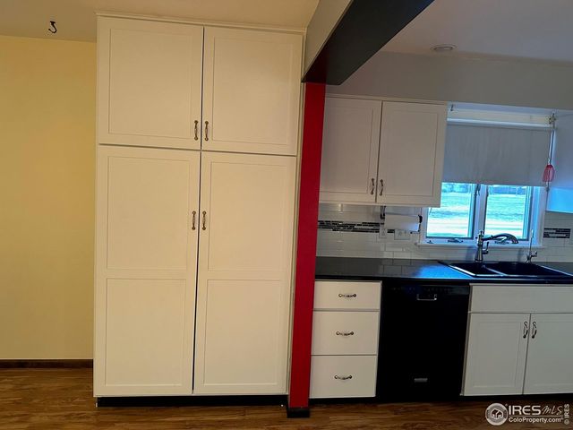 420 W 6th St, Julesburg, CO 80737