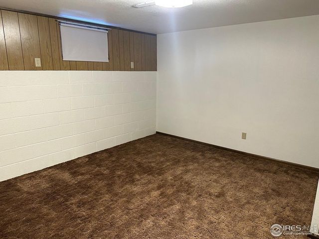 420 W 6th St, Julesburg, CO 80737