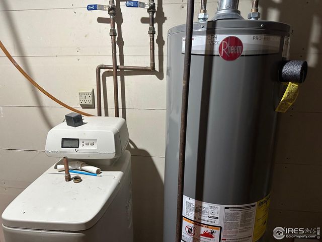 420 W 6th St, Julesburg, CO 80737