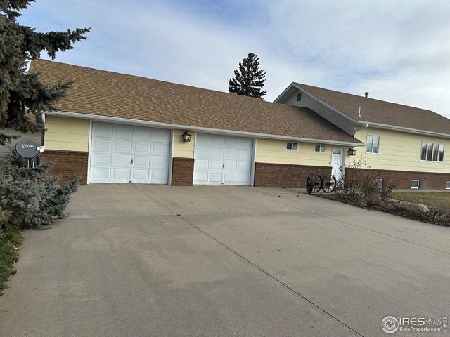 420 W 6th St, Julesburg, CO 80737