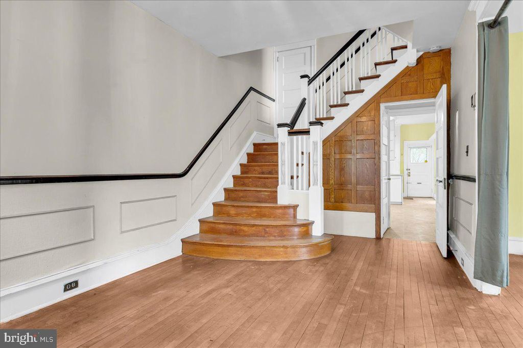 2100 WOODLAWN AVE, Wilmington, DE 19806