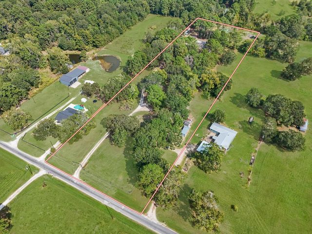 390 County Road 2230, Cleveland, TX 77327