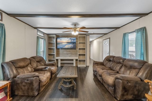 390 County Road 2230, Cleveland, TX 77327