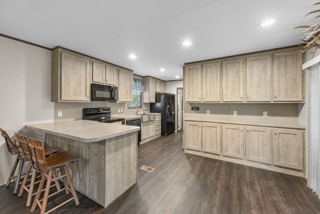 390 County Road 2230, Cleveland, TX 77327