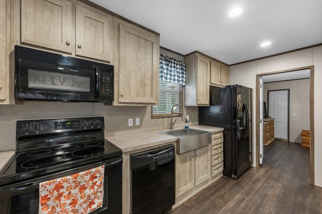 390 County Road 2230, Cleveland, TX 77327