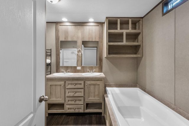 390 County Road 2230, Cleveland, TX 77327