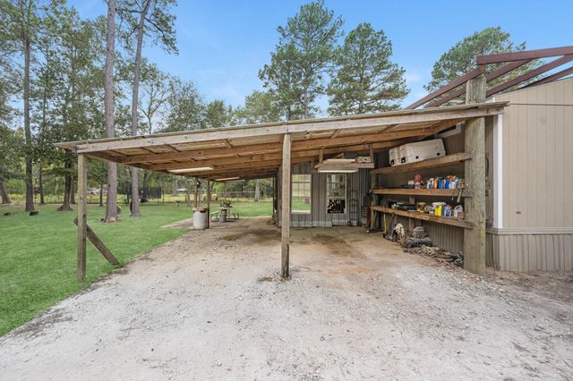 390 County Road 2230, Cleveland, TX 77327