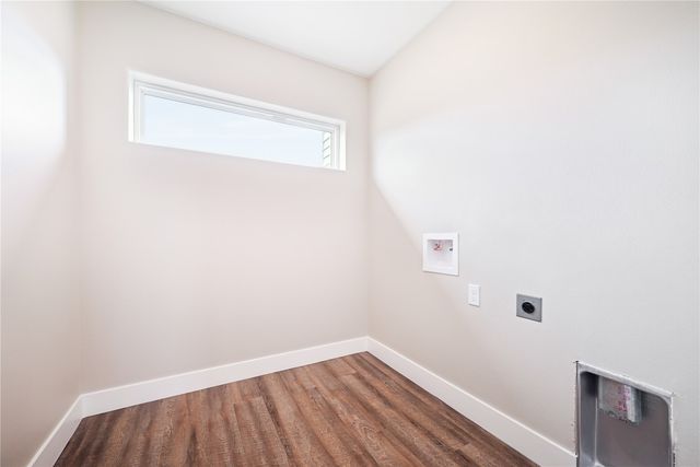 1382 Foxtail Drive, Fairfax, IA 52228