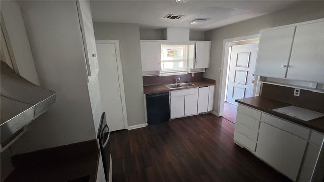 1777 Highway 1187, Mansfield, TX 76063