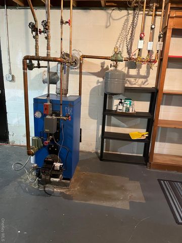 1011 Mountain View Court, Kingston, NY 12401