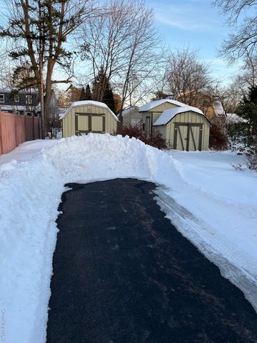 1011 Mountain View Court, Kingston, NY 12401